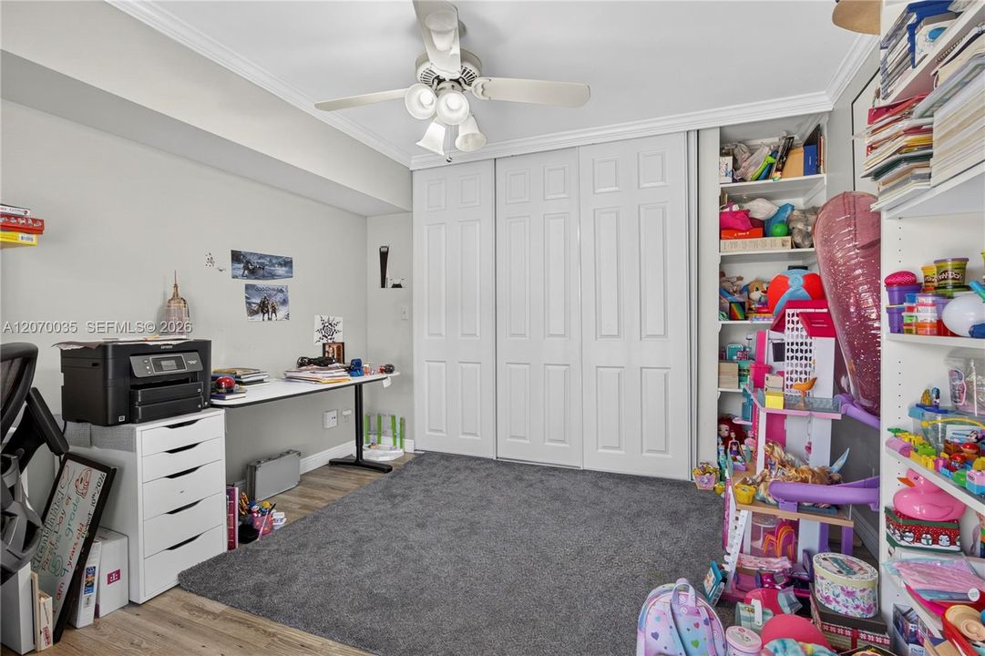 For Sale: $350,000 (3 beds, 2 baths, 1540 Square Feet)
