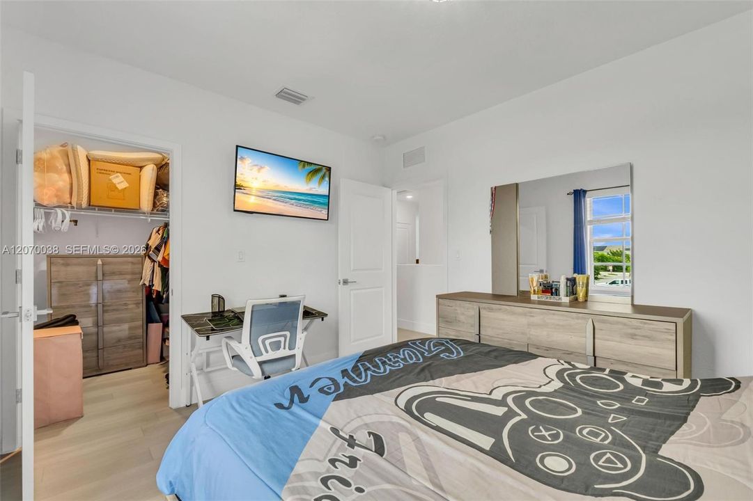 For Rent: $4,200 (4 beds, 3 baths, 2126 Square Feet)