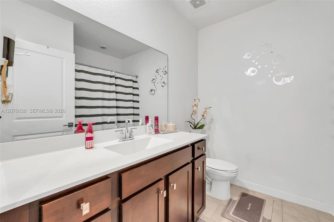 For Rent: $4,200 (4 beds, 3 baths, 2126 Square Feet)