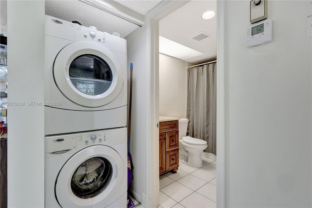 For Rent: $2,000 (2 beds, 2 baths, 1192 Square Feet)
