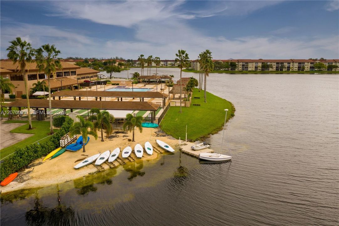 For Rent: $2,000 (2 beds, 2 baths, 1192 Square Feet)
