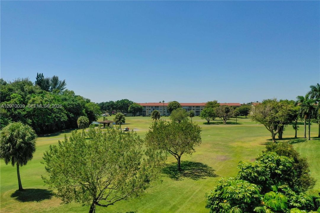 For Rent: $2,000 (2 beds, 2 baths, 1192 Square Feet)