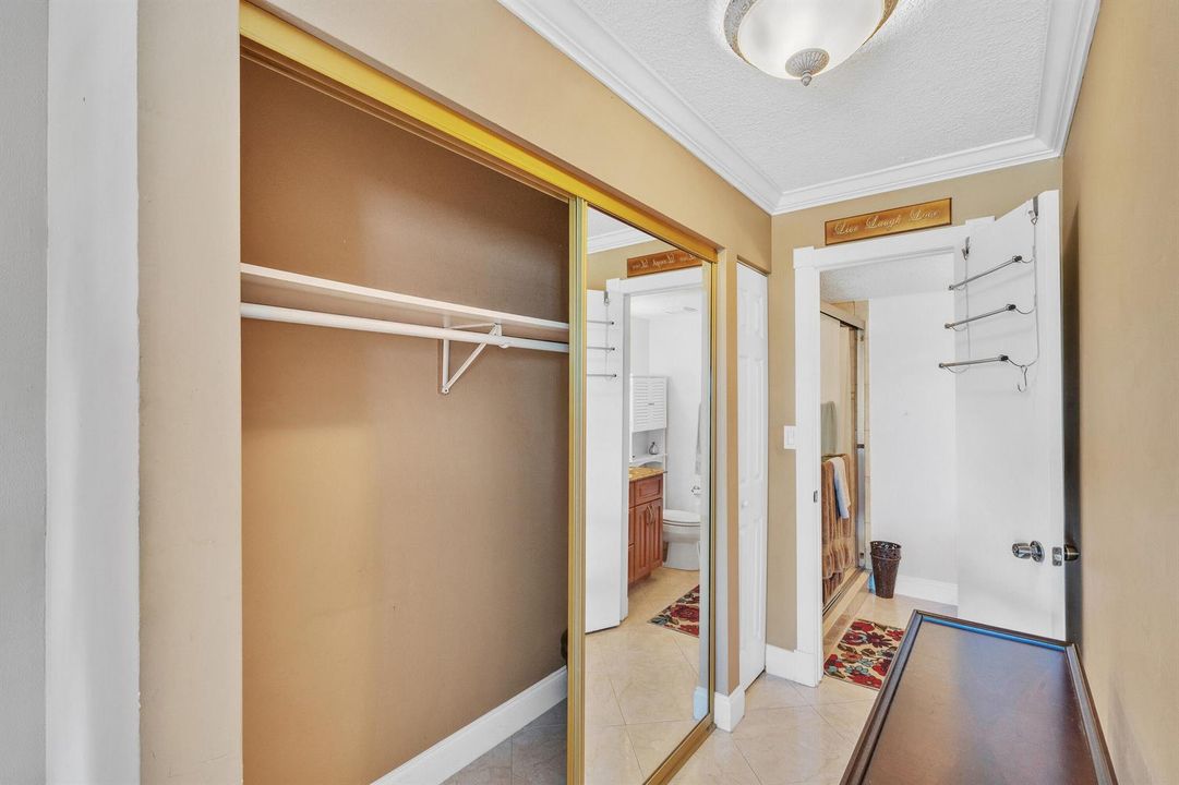 8 Walk-In Closet