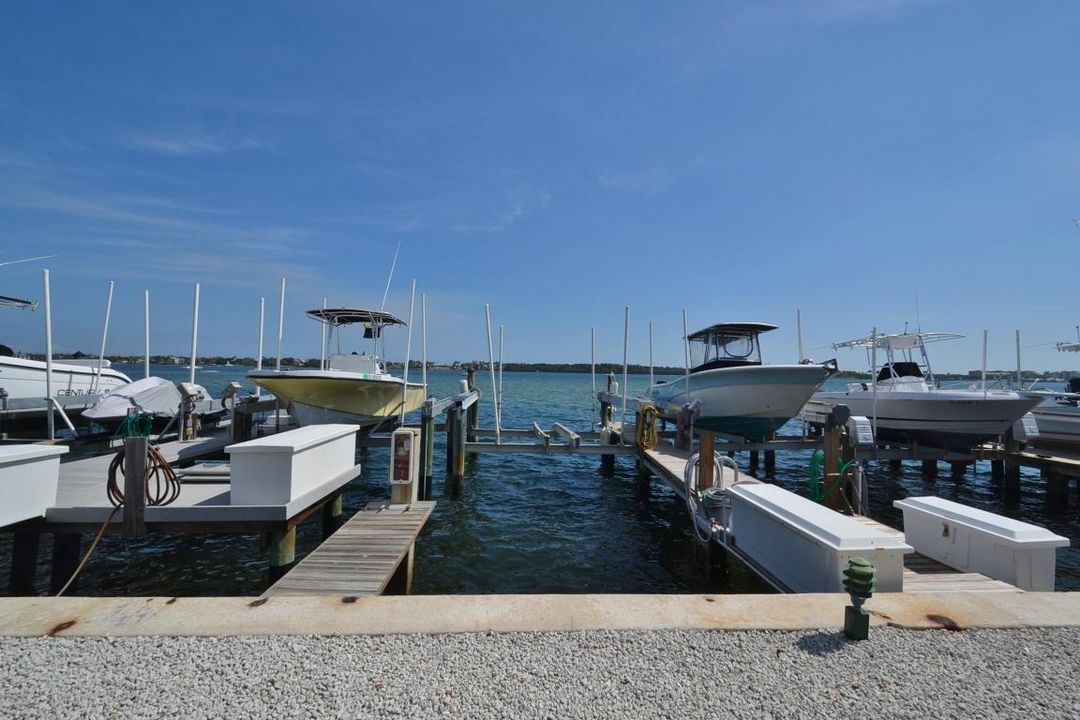 Docks
