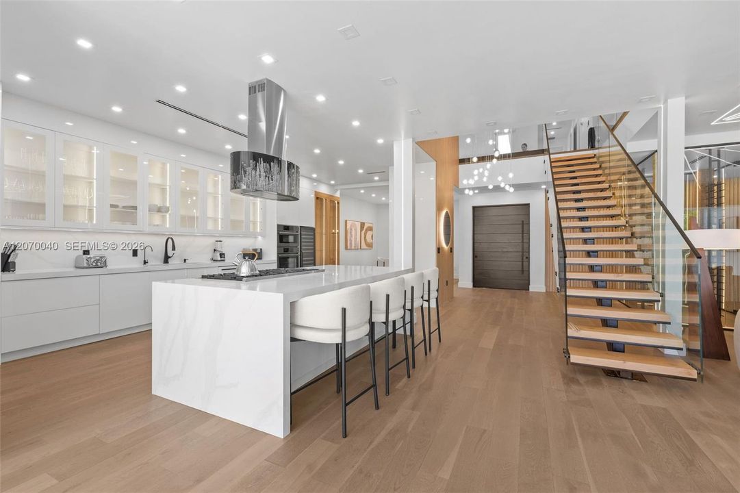For Rent: $69,000 (5 beds, 5 baths, 5202 Square Feet)