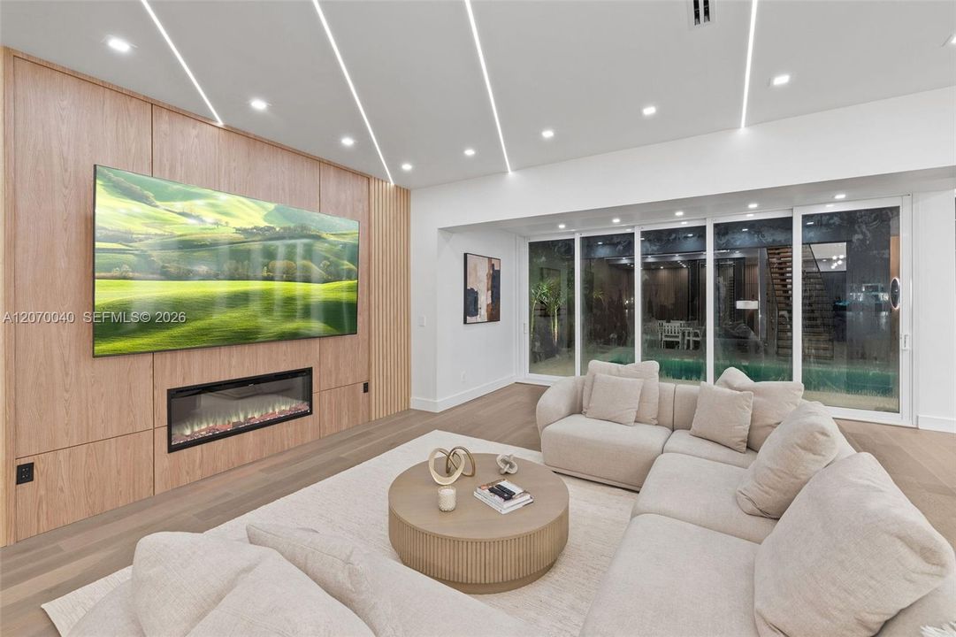 For Rent: $69,000 (5 beds, 5 baths, 5202 Square Feet)