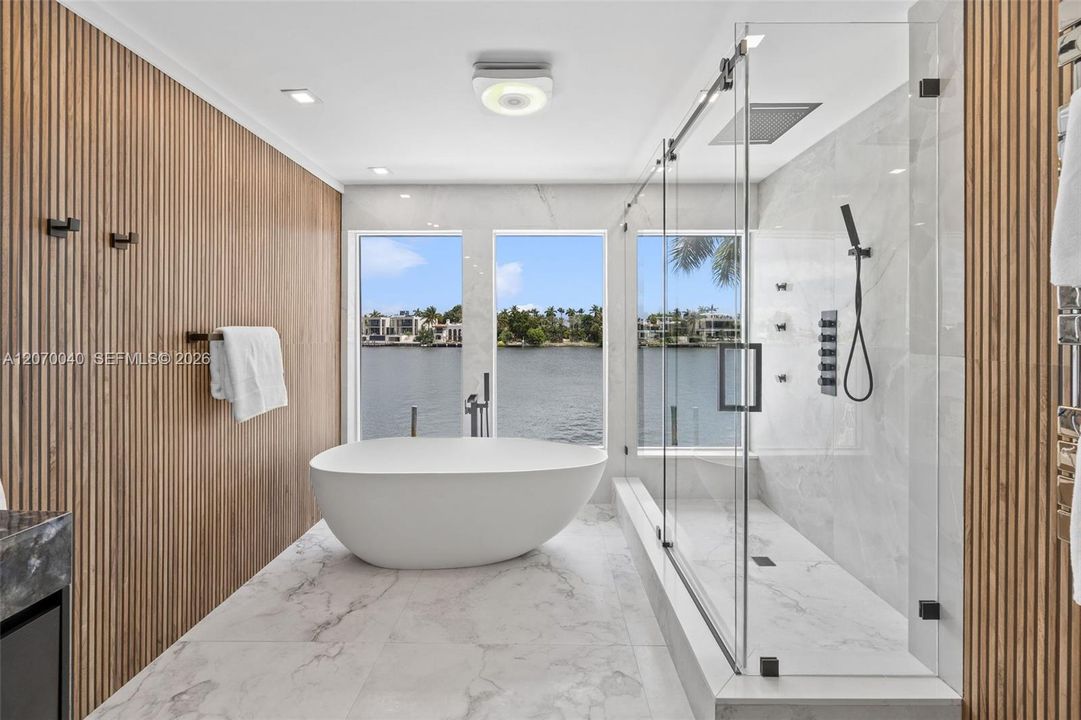 For Rent: $69,000 (5 beds, 5 baths, 5202 Square Feet)