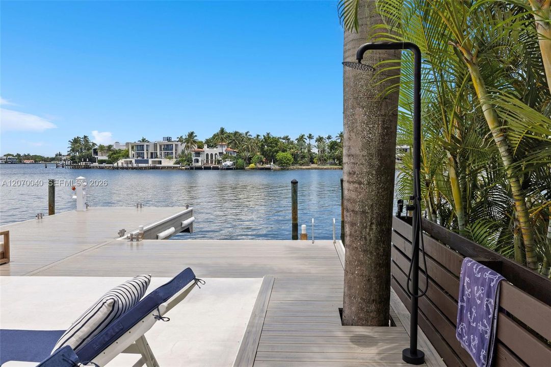 For Rent: $69,000 (5 beds, 5 baths, 5202 Square Feet)