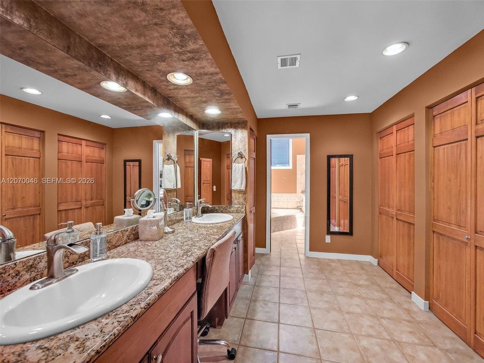 For Sale: $795,000 (3 beds, 2 baths, 2263 Square Feet)