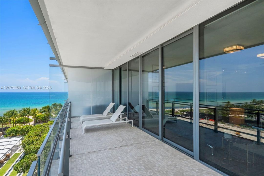 For Sale: $4,250,000 (2 beds, 2 baths, 1522 Square Feet)