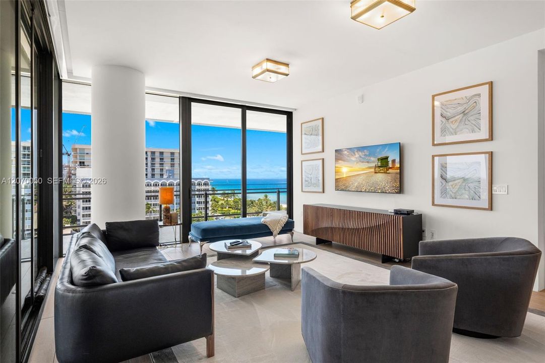 For Sale: $4,250,000 (2 beds, 2 baths, 1522 Square Feet)
