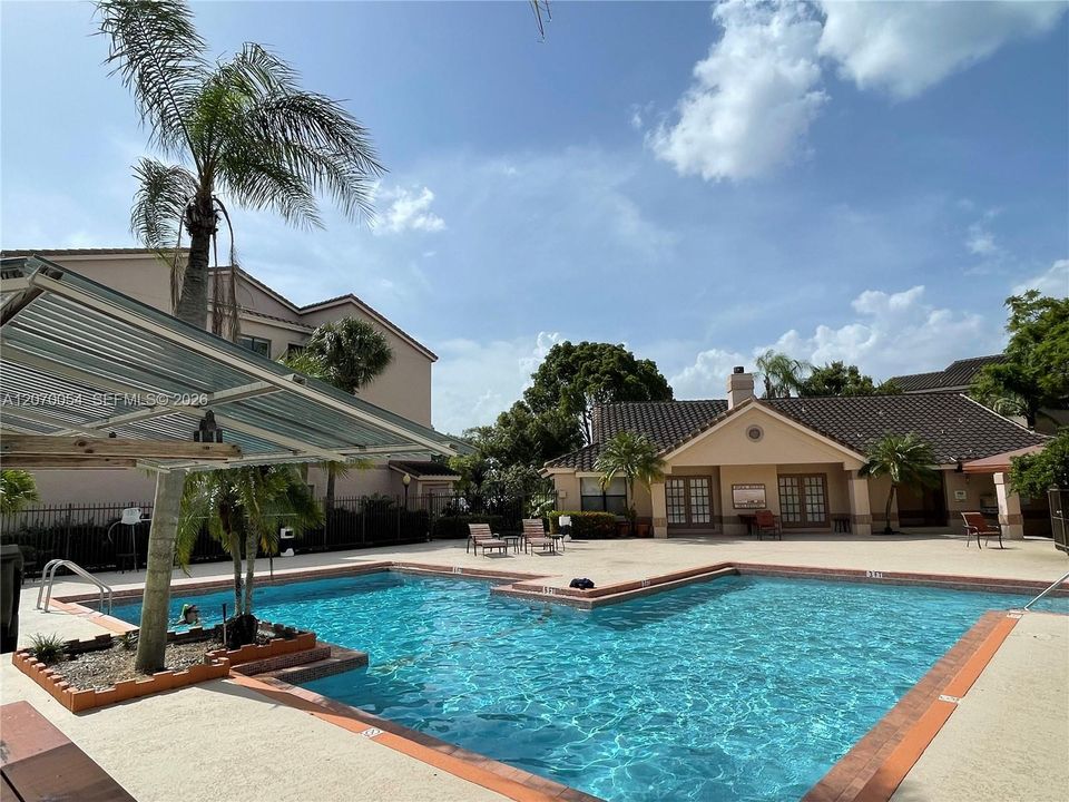 For Rent: $1,850 (1 beds, 1 baths, 805 Square Feet)