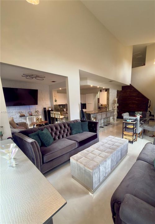 For Rent: $4,550 (3 beds, 2 baths, 1623 Square Feet)