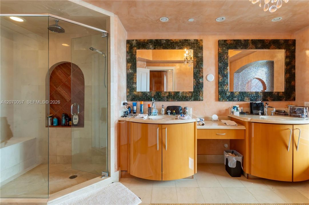 For Sale: $5,500,000 (4 beds, 4 baths, 2736 Square Feet)