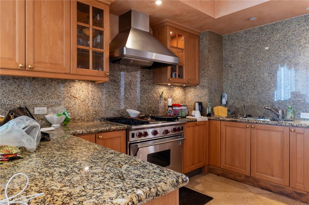For Sale: $5,500,000 (4 beds, 4 baths, 2736 Square Feet)