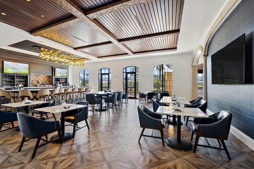 Dining / Bar