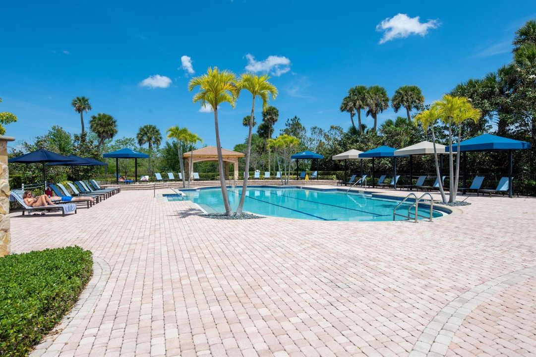 2 Club Pools