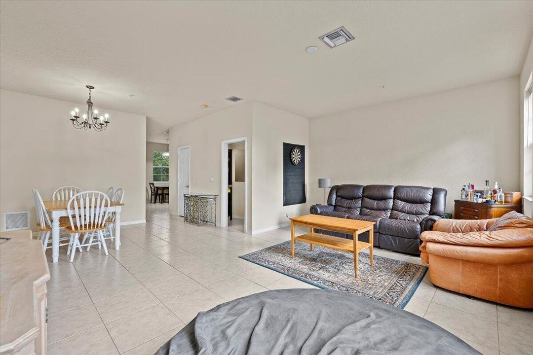 Dining / Living Room