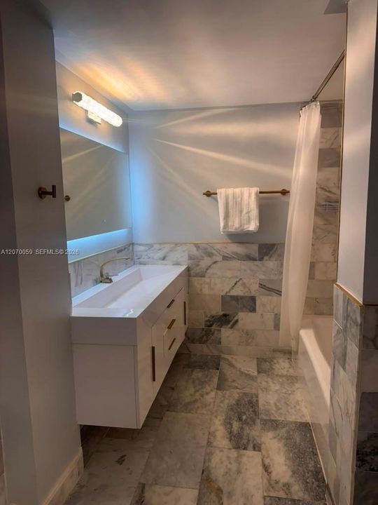 For Rent: $3,200 (2 beds, 2 baths, 1500 Square Feet)
