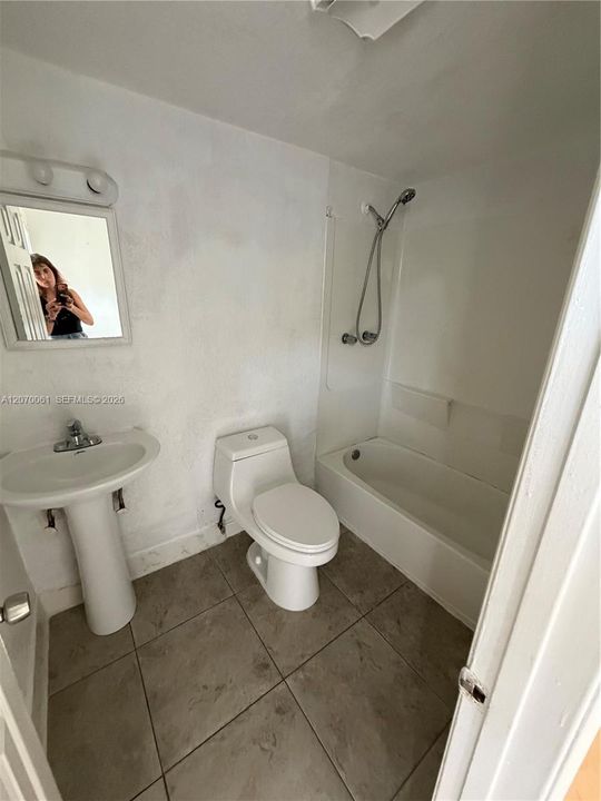 В аренду: $1,500 (1 спален, 1 ванн, 1705 Квадратных фут)