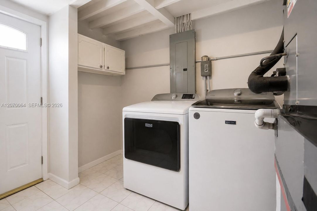 En Venta: $485,000 (3 camas, 1 baños, 1275 Pies cuadrados)