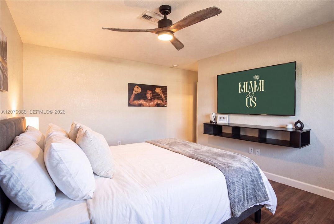 For Rent: $6,200 (3 beds, 2 baths, 1752 Square Feet)