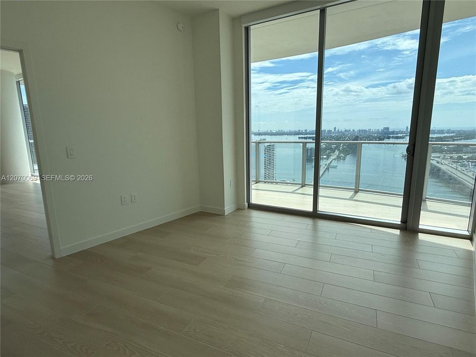 For Sale: $1,990,000 (2 beds, 2 baths, 1362 Square Feet)