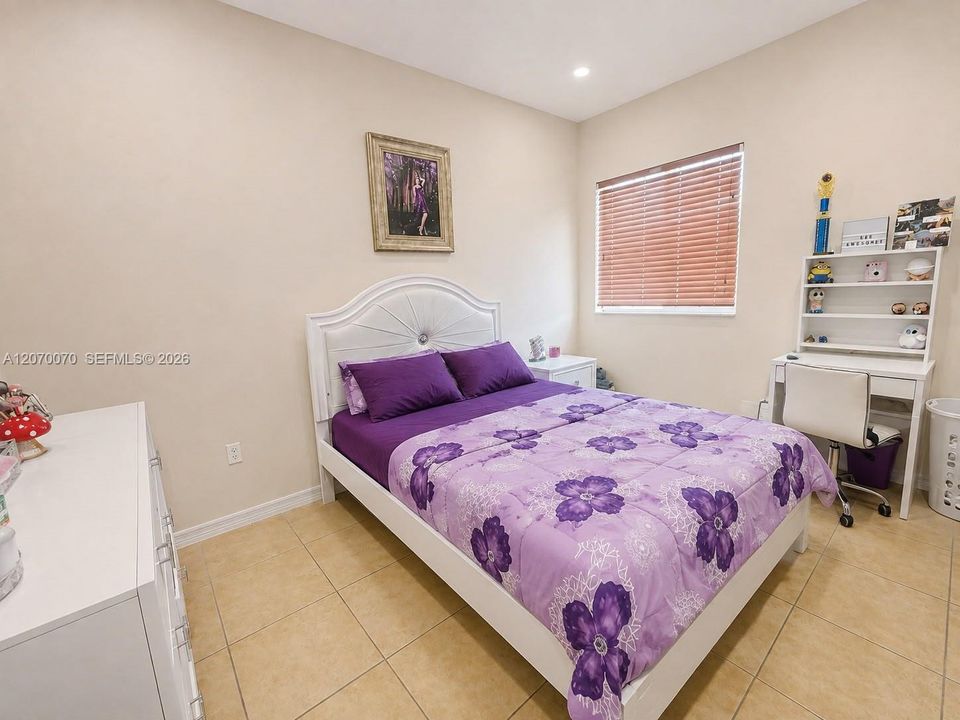 For Sale: $590,000 (4 beds, 2 baths, 1718 Square Feet)