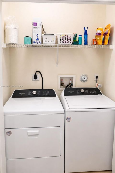 For Sale: $590,000 (4 beds, 2 baths, 1718 Square Feet)