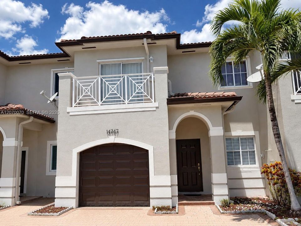 For Sale: $590,000 (4 beds, 2 baths, 1718 Square Feet)