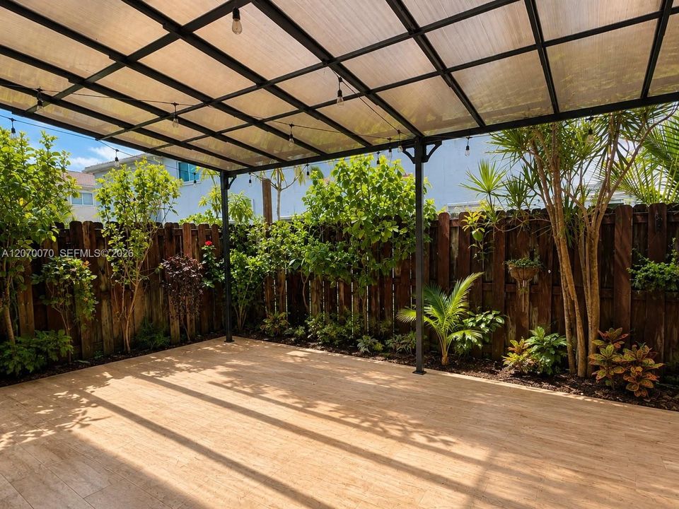 For Sale: $590,000 (4 beds, 2 baths, 1718 Square Feet)
