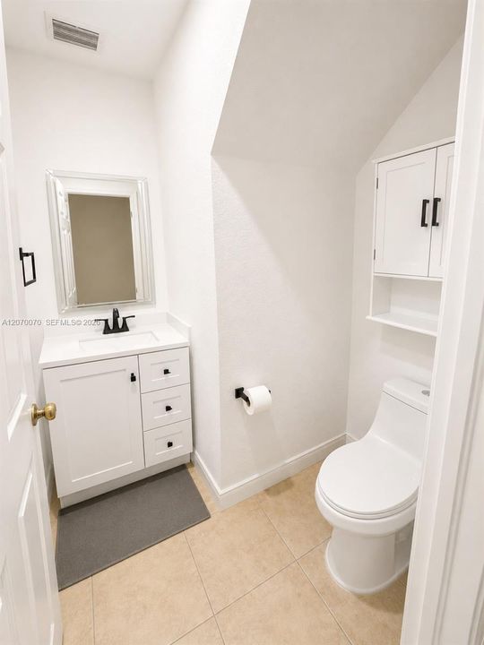 For Sale: $590,000 (4 beds, 2 baths, 1718 Square Feet)
