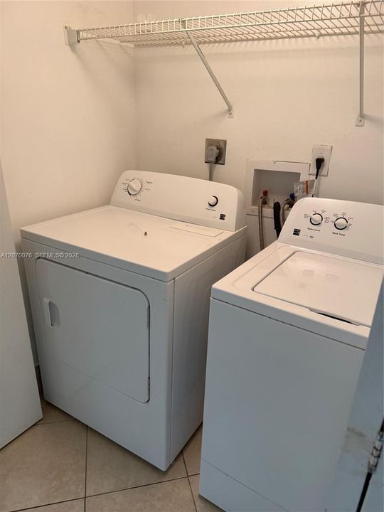 For Rent: $2,100 (2 beds, 2 baths, 1070 Square Feet)
