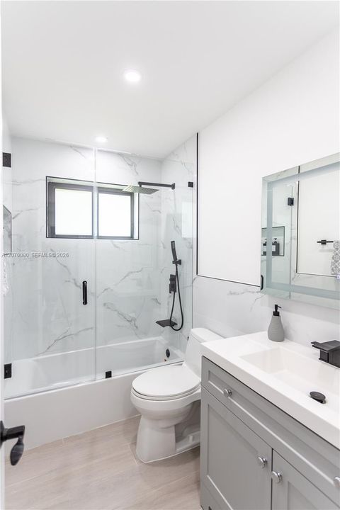 For Rent: $5,250 (3 beds, 3 baths, 1371 Square Feet)