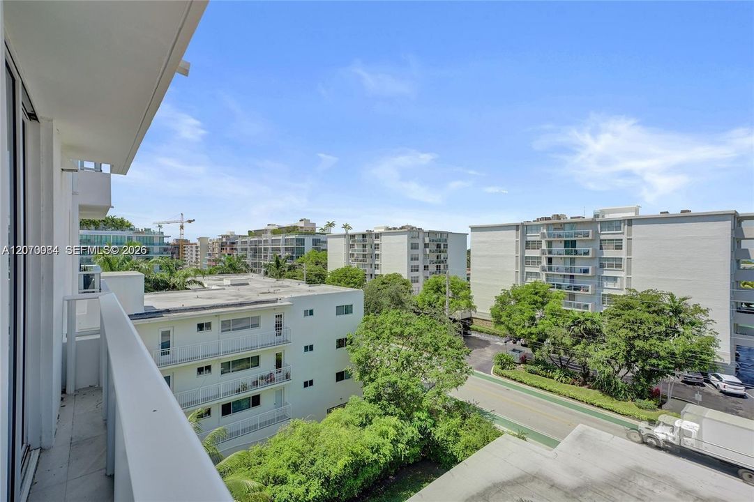 For Rent: $9,500 (3 beds, 3 baths, 1819 Square Feet)