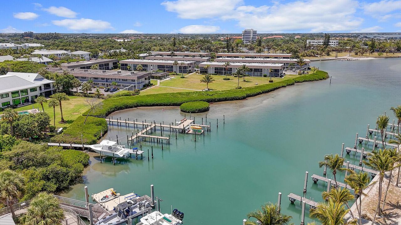 10_10_Aerial_10_mls