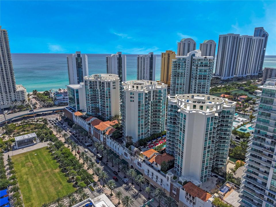 For Rent: $5,000 (3 beds, 2 baths, 1458 Square Feet)