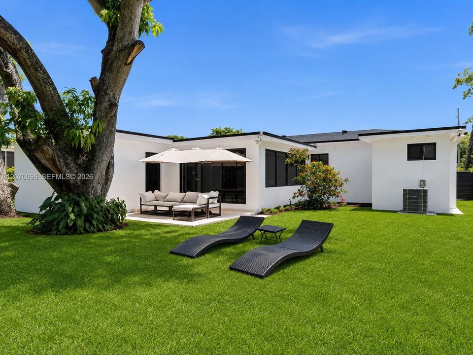 For Sale: $1,195,000 (5 beds, 3 baths, 2489 Square Feet)