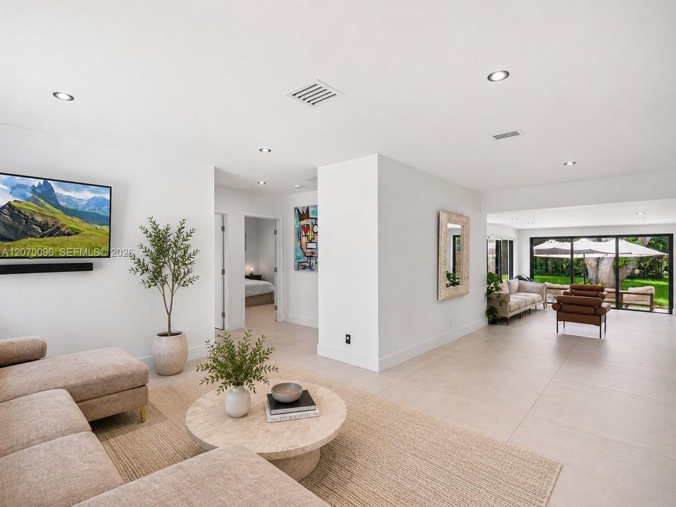 For Sale: $1,195,000 (5 beds, 3 baths, 2489 Square Feet)