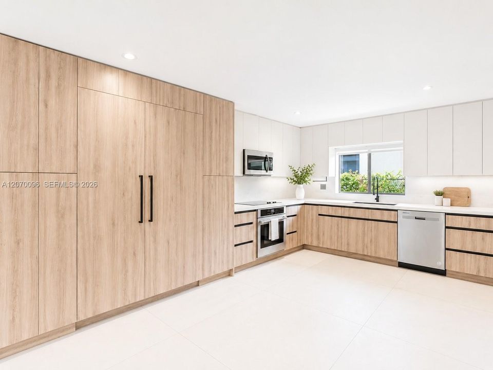 For Sale: $1,195,000 (5 beds, 3 baths, 2489 Square Feet)