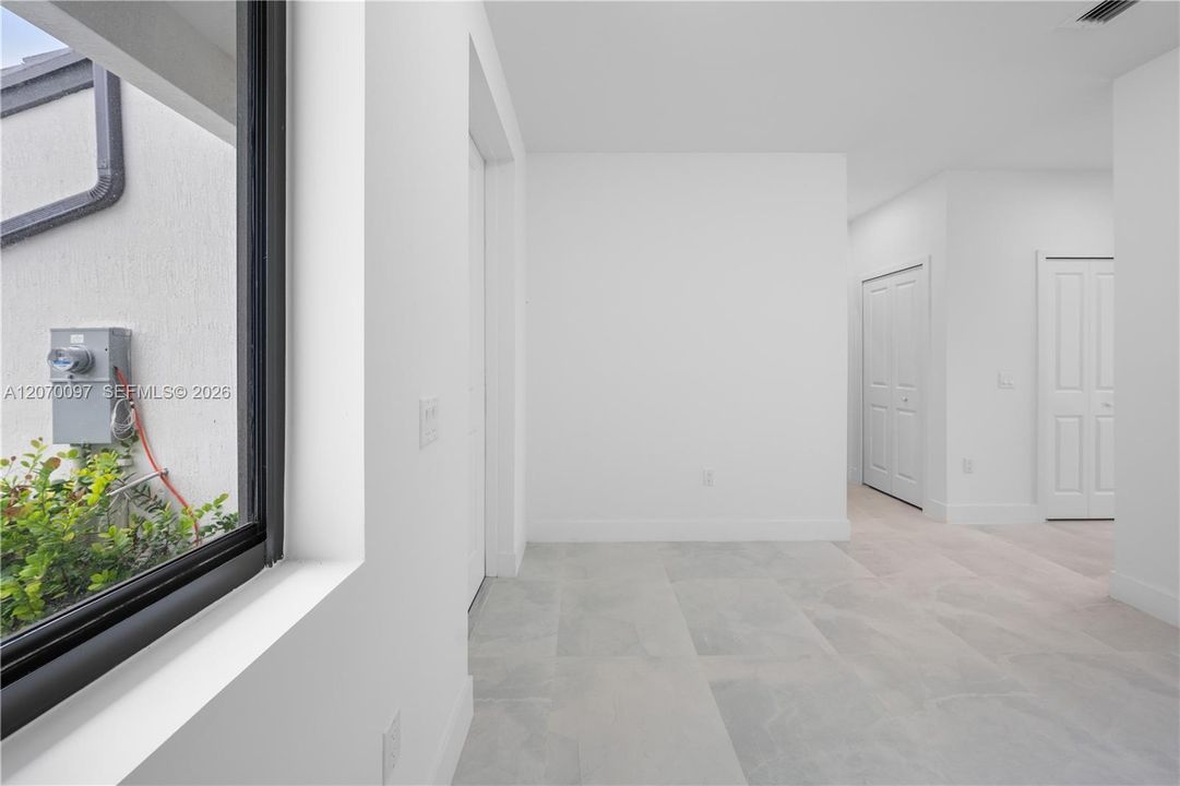 En Venta: $393,000 (3 camas, 2 baños, 1558 Pies cuadrados)