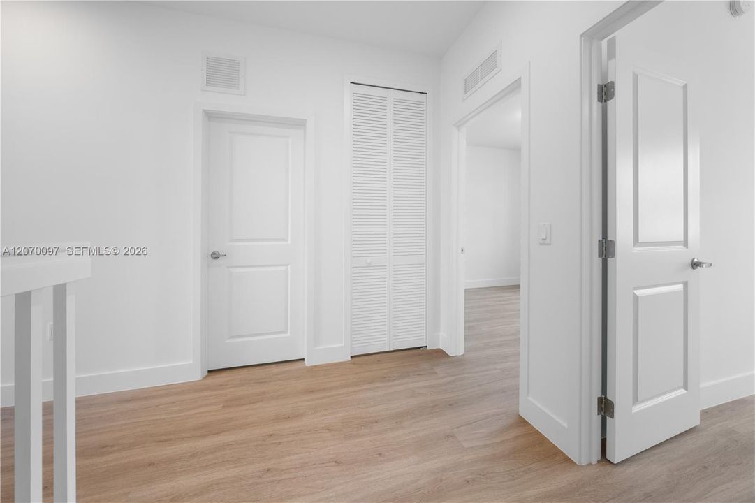 En Venta: $393,000 (3 camas, 2 baños, 1558 Pies cuadrados)