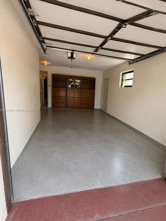 For Sale: $349,500 (2 beds, 2 baths, 1350 Square Feet)