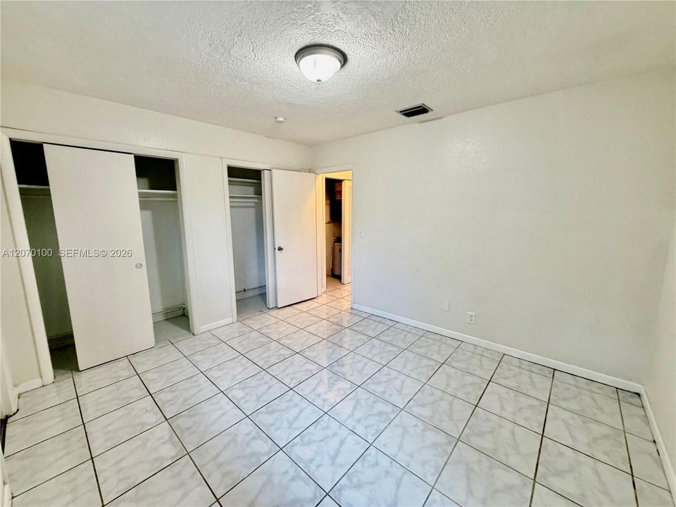 For Rent: $1,600 (1 beds, 1 baths, 630 Square Feet)