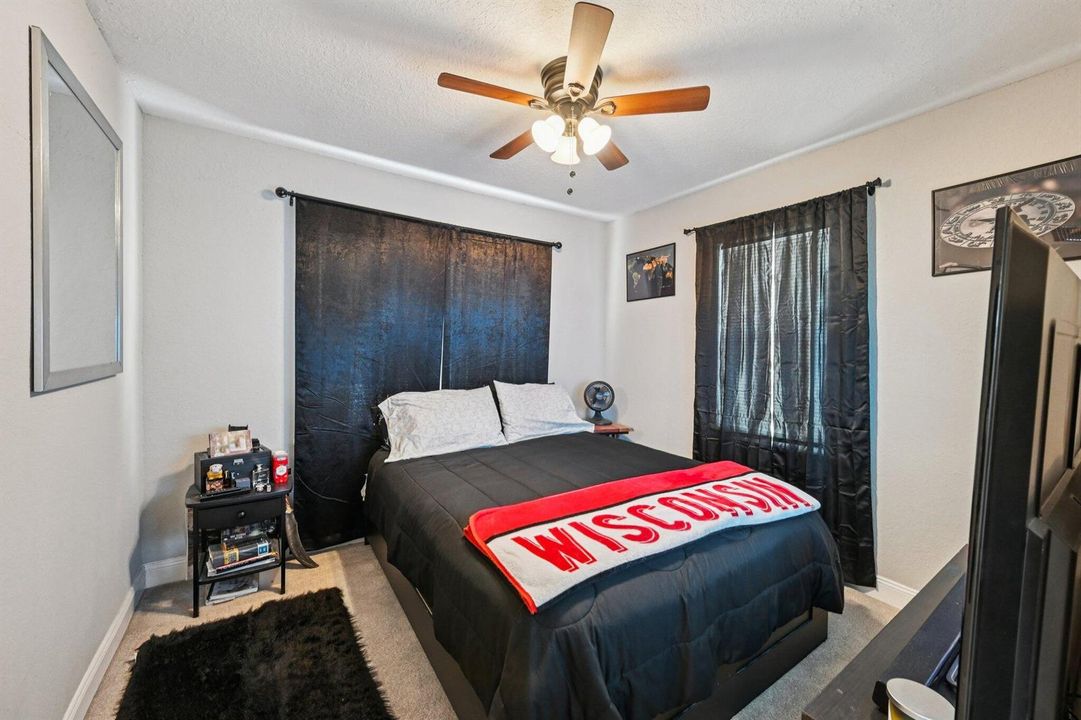 1-web-or-mls-McIntosh St-S2903-018