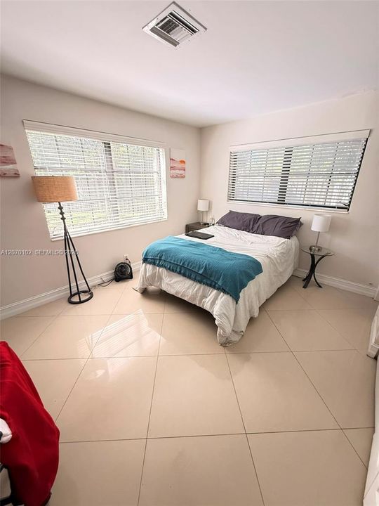 For Sale: $574,000 (3 beds, 2 baths, 1465 Square Feet)
