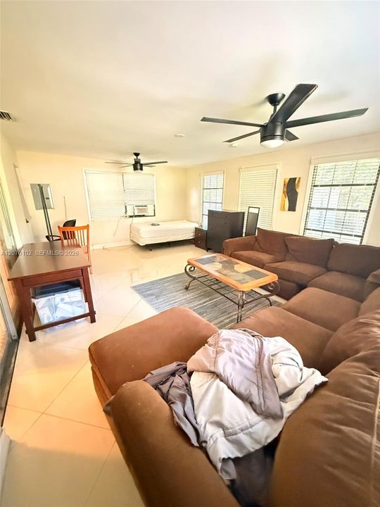 For Sale: $574,000 (3 beds, 2 baths, 1465 Square Feet)