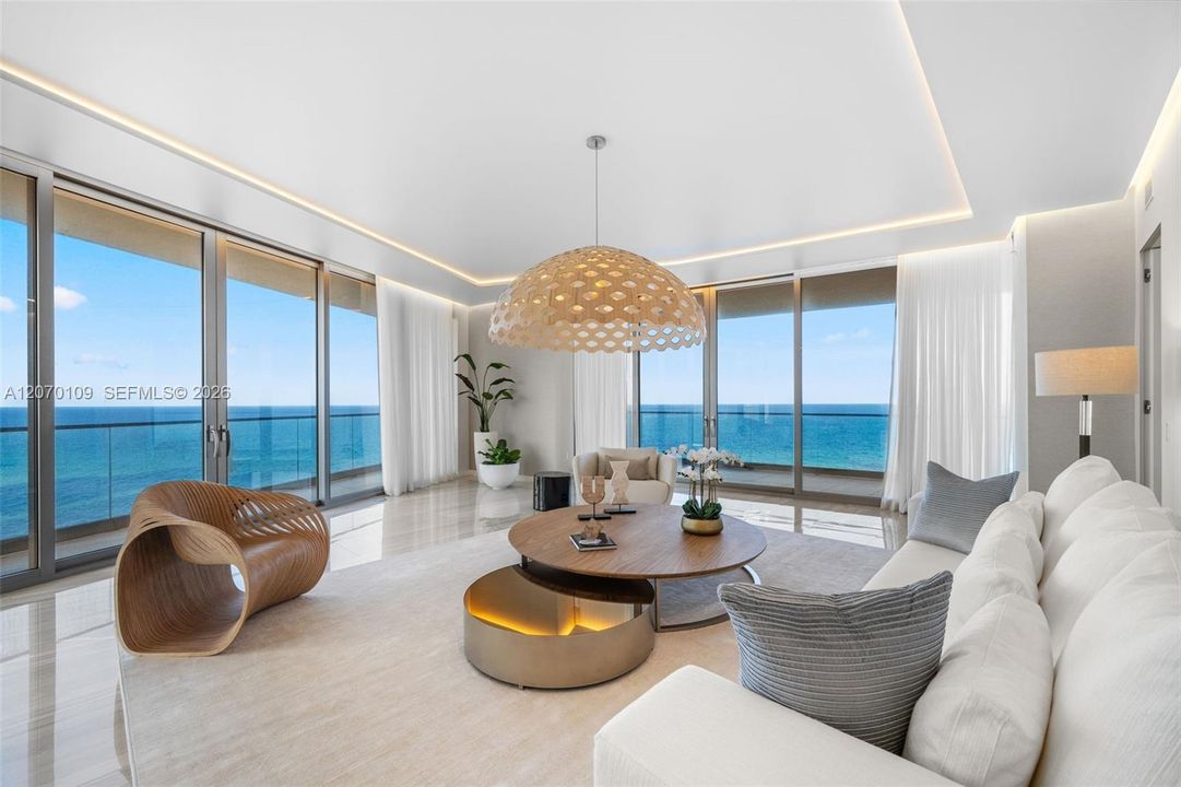 For Sale: $5,699,000 (4 beds, 5 baths, 3033 Square Feet)