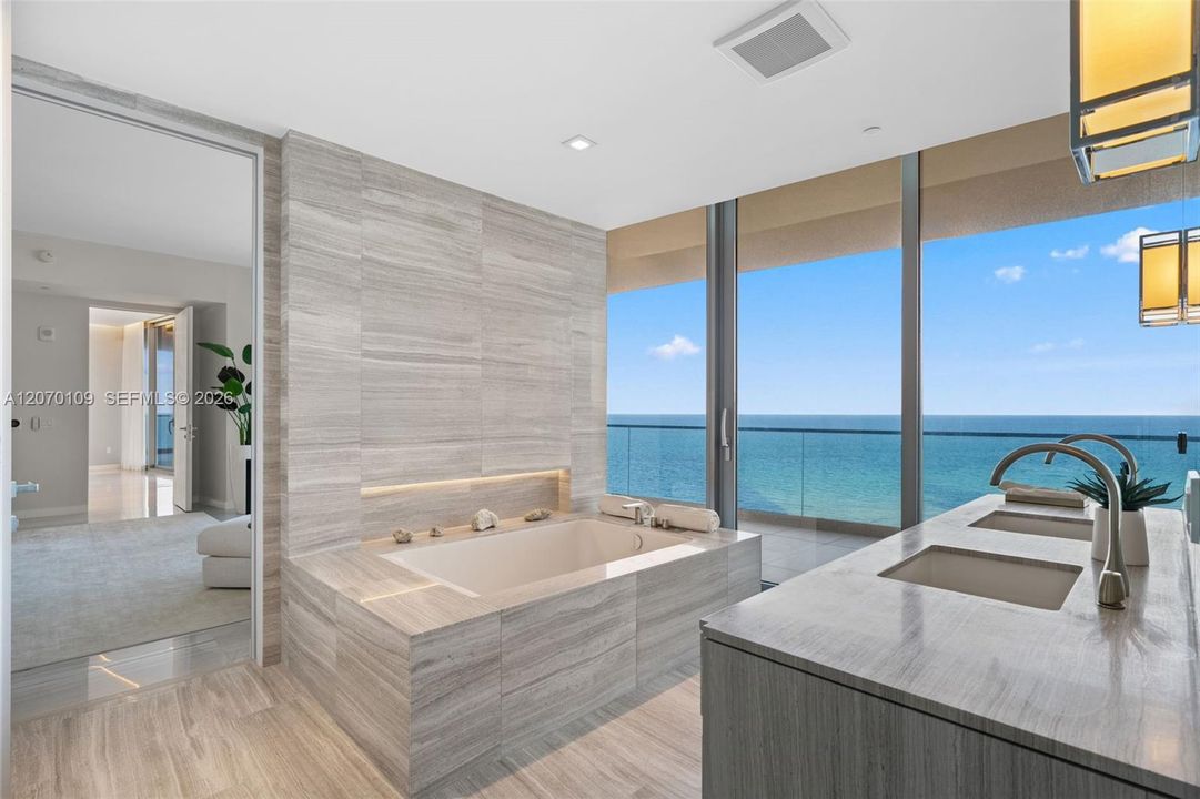 For Sale: $5,699,000 (4 beds, 5 baths, 3033 Square Feet)