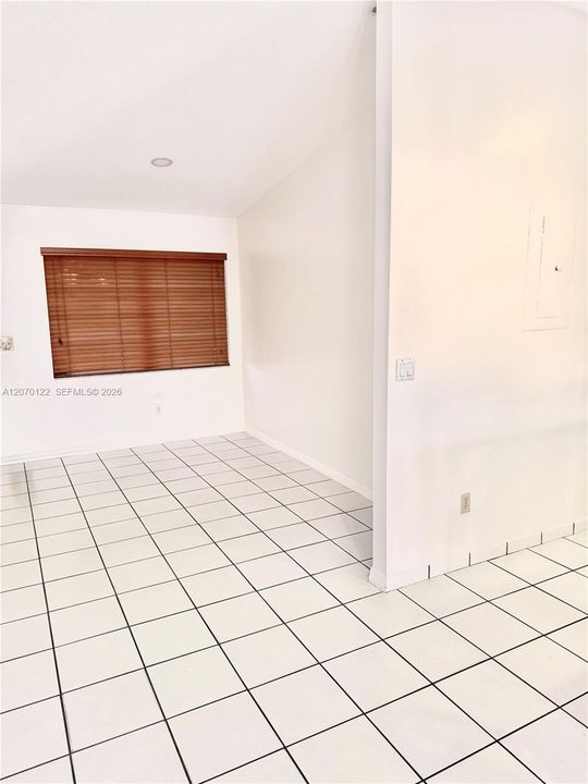 En Renta: $3,600 (3 camas, 2 baños, 1075 Pies cuadrados)